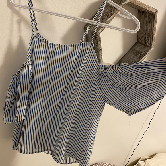 unique striped off the shoulder flowy tank top - Picture 3 of 3